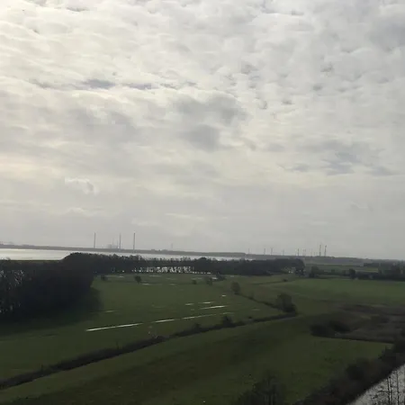 Apartment Tief 10 Deck 7 *