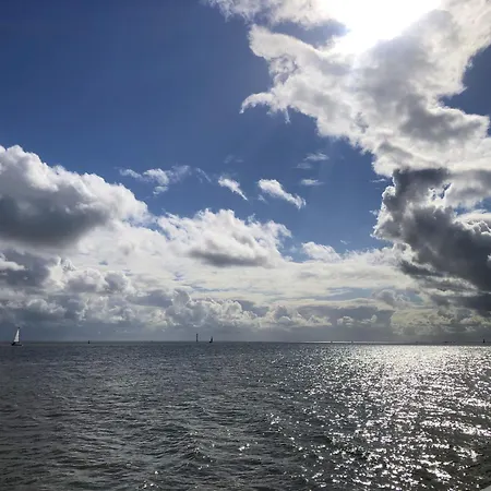 Apartment Tief 10 Deck 7 *