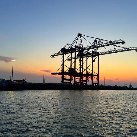 Apartment Tief 10 Deck 7 *